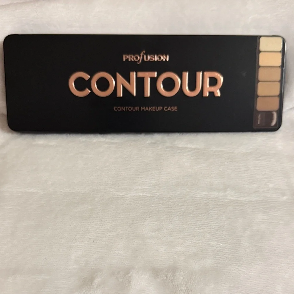 3/$15 🌸 Profusion Cosmetics Contour Palette